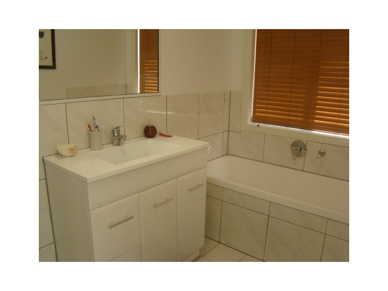 140  Glengallon Road, Emerald QLD 4720