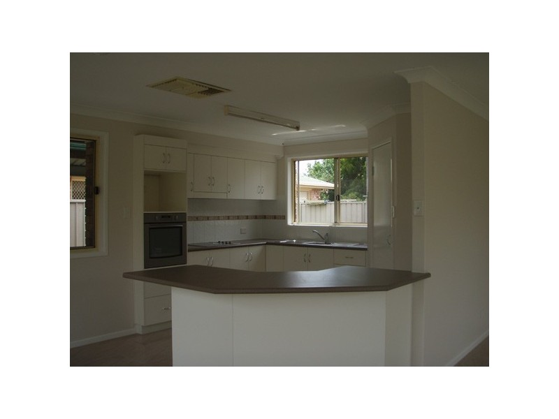 6 Boland Place, Emerald QLD 4720