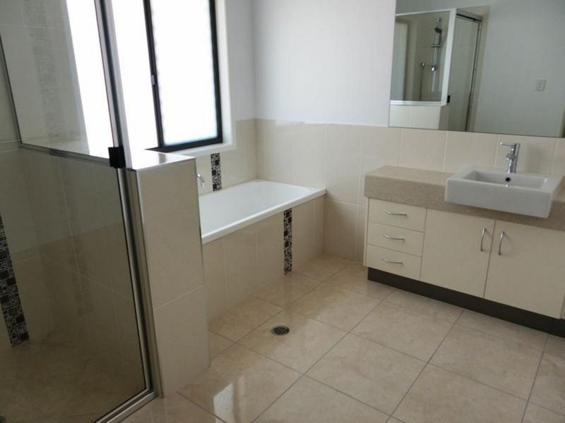 3 Moriarty Street, Emerald QLD 4720