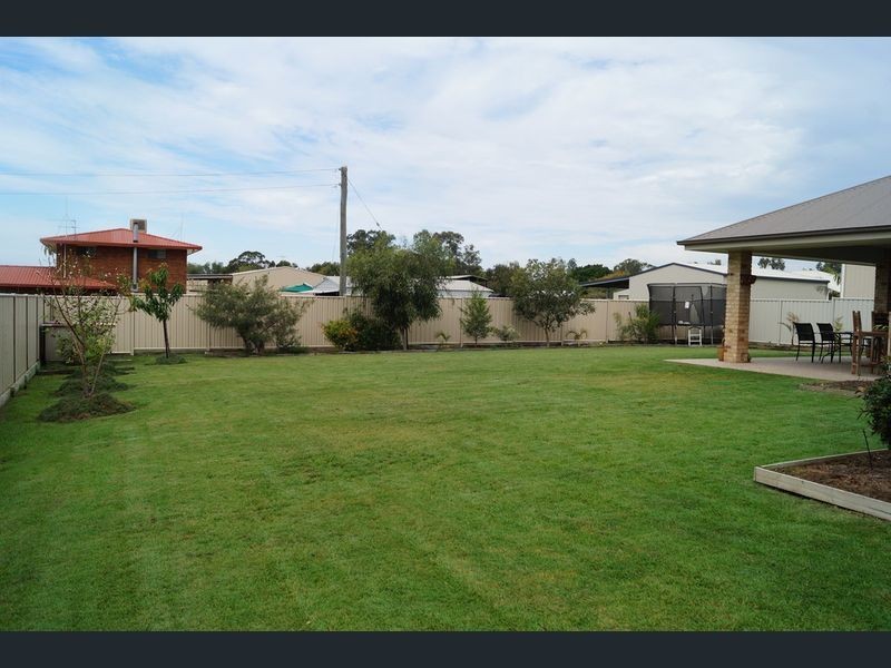 3 Moriarty Street, Emerald QLD 4720