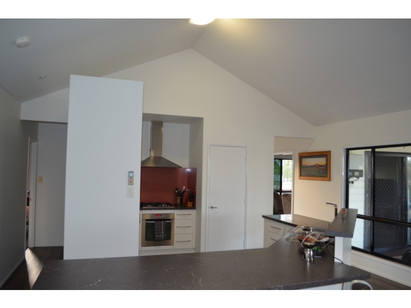 44 Edgewood Drive, Emerald QLD 4720