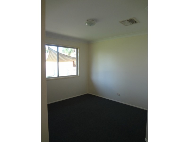 42 Bonython Drive, Emerald QLD 4720