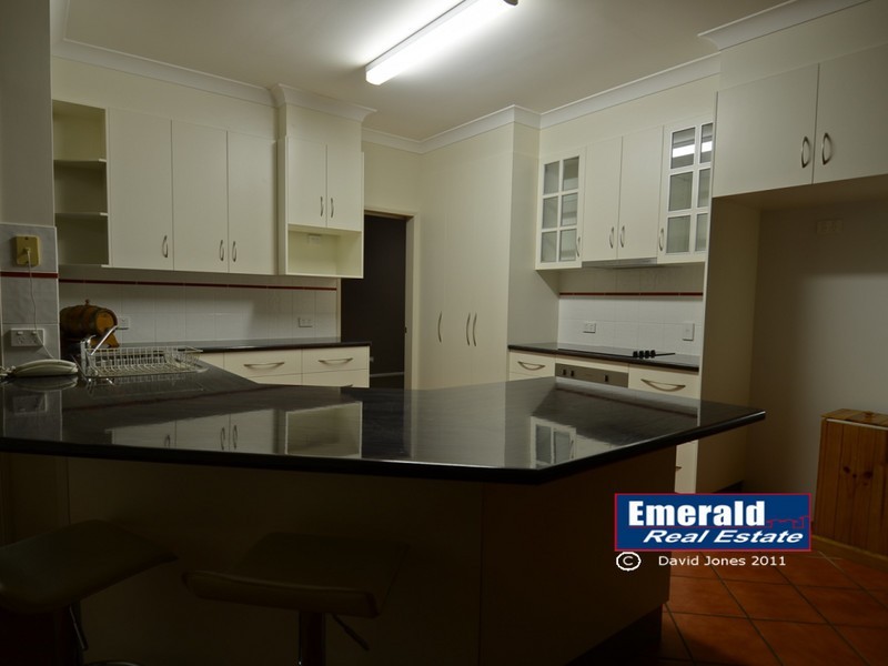 5 Tineele Place, Emerald QLD 4720