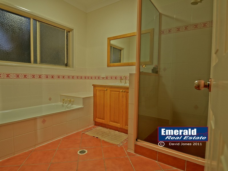 5 Tineele Place, Emerald QLD 4720