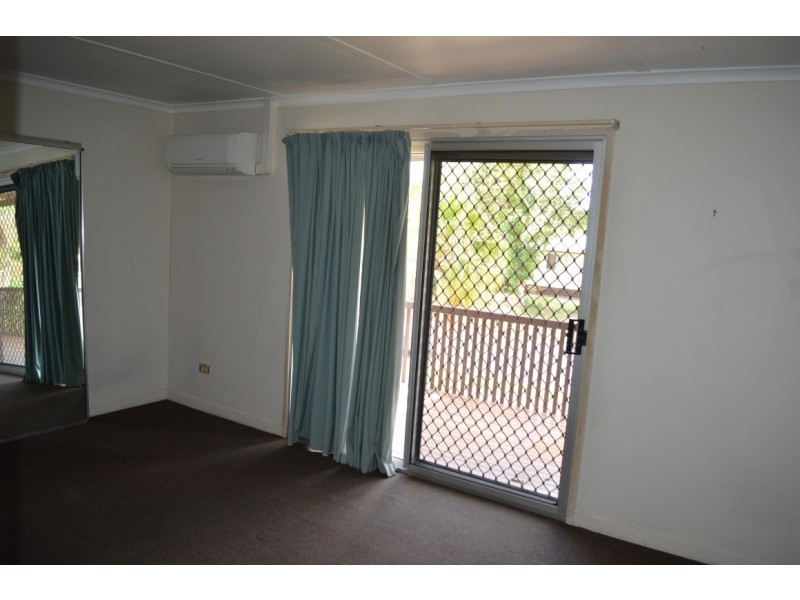 12 Burns Street, Emerald QLD 4720