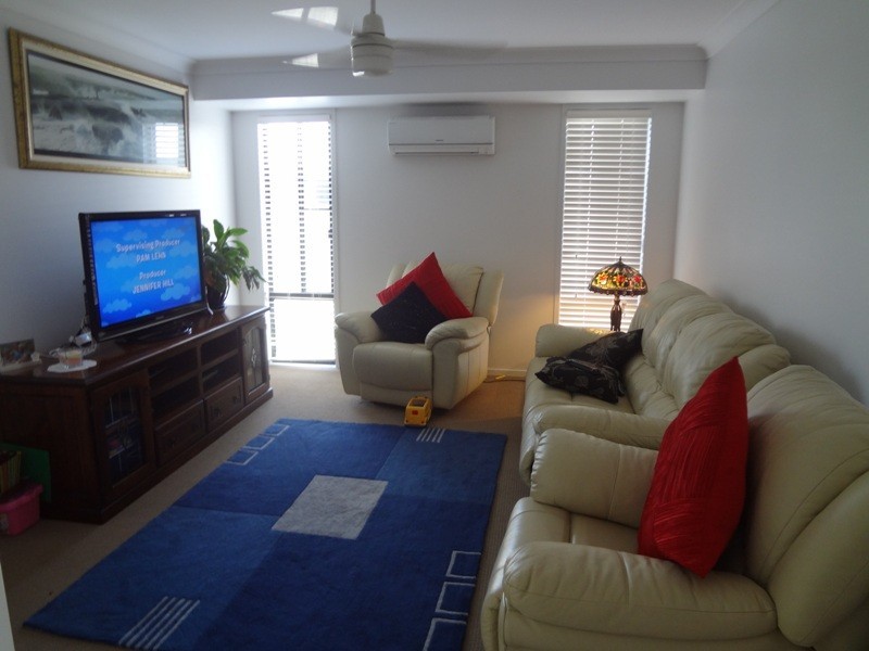 52 Mayfair Drive, Emerald QLD 4720