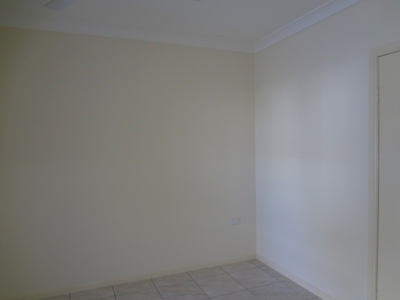 2/2 Expeller Street, Emerald QLD 4720