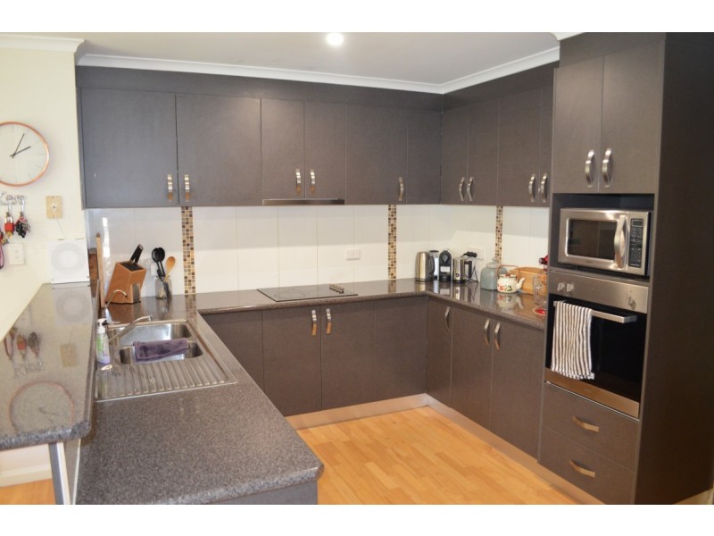 2 Gray Street, Emerald QLD 4720