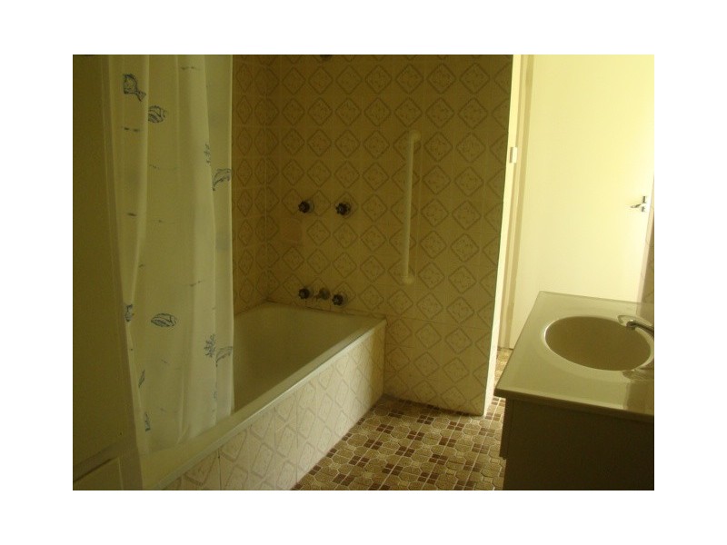 86  Church Lane, Emerald QLD 4720