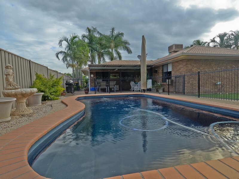 12 Forest Lane, Emerald QLD 4720