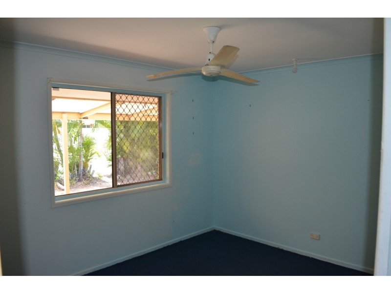 13 Eubar Place, Emerald QLD 4720
