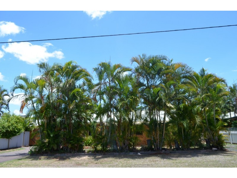 13 Eubar Place, Emerald QLD 4720