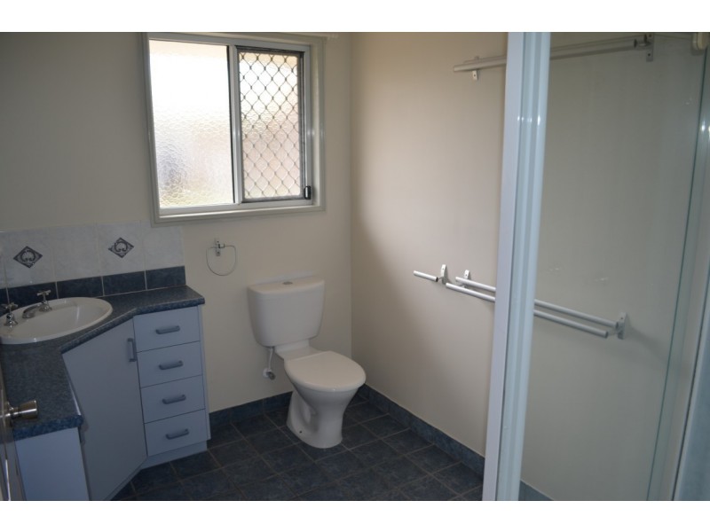 3 Buchholz Place, Emerald QLD 4720