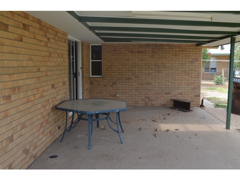 3 Buchholz Place, Emerald QLD 4720