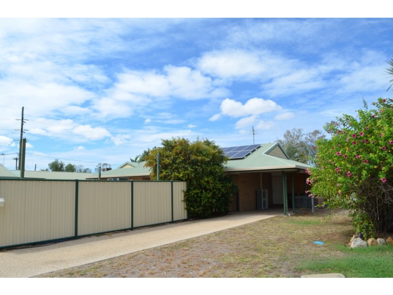 3 Buchholz Place, Emerald QLD 4720