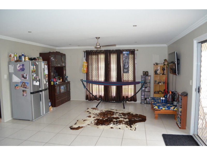 9 Moriarty Street, Emerald QLD 4720