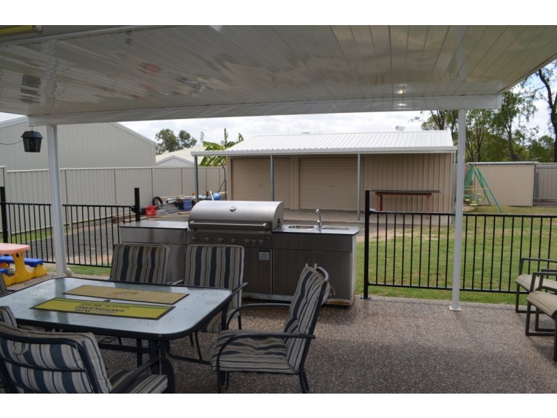 9 Moriarty Street, Emerald QLD 4720