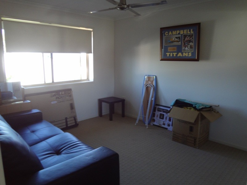 2/2 Guy Street, Emerald QLD 4720