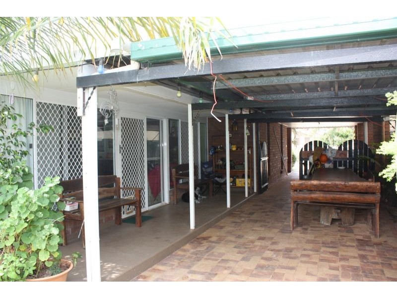 66 Gray Street, Emerald QLD 4720