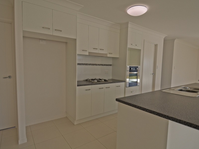 9 Whitney Street, Emerald QLD 4720