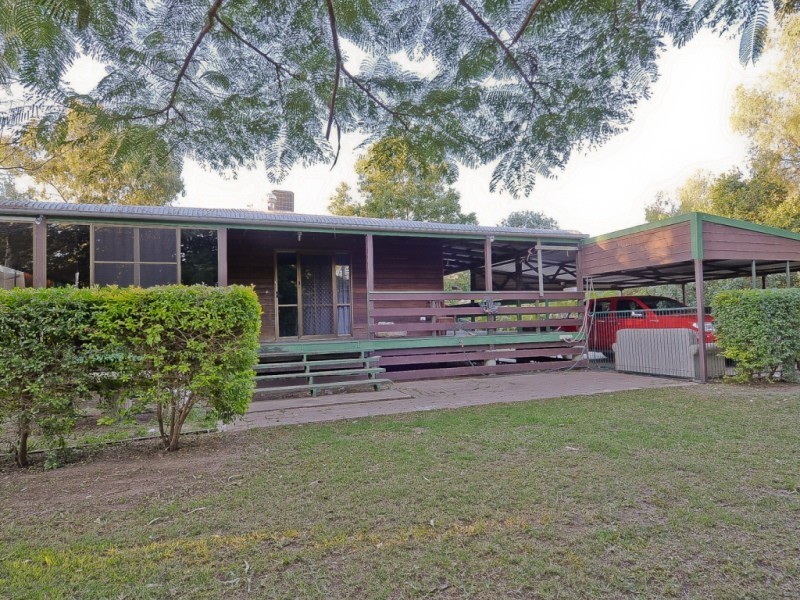 18 Morse Street, Emerald QLD 4720