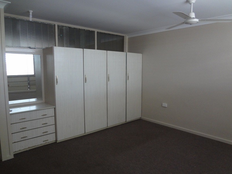 2 Dunning Lane, Emerald QLD 4720