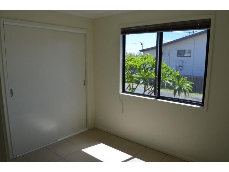 27 Gordon Street, Capella QLD 4723