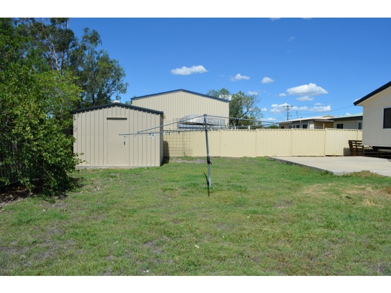27 Gordon Street, Capella QLD 4723
