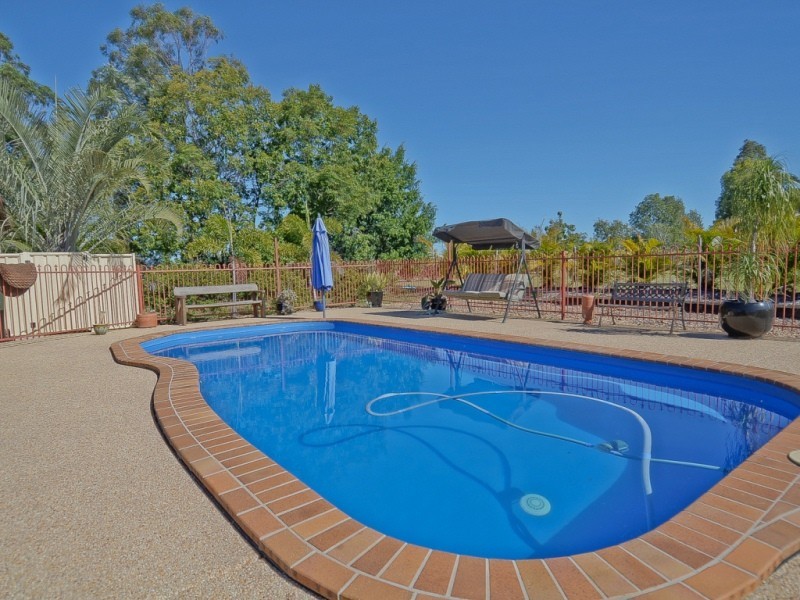 11 Edgewood Drive, Emerald QLD 4720