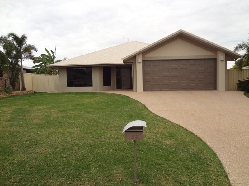 24 Crozier Cresent, Emerald QLD 4720