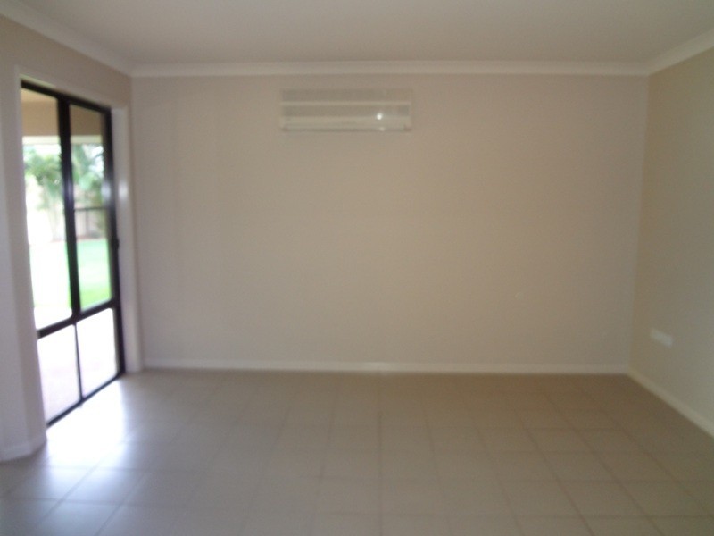 24 Crozier Cresent, Emerald QLD 4720