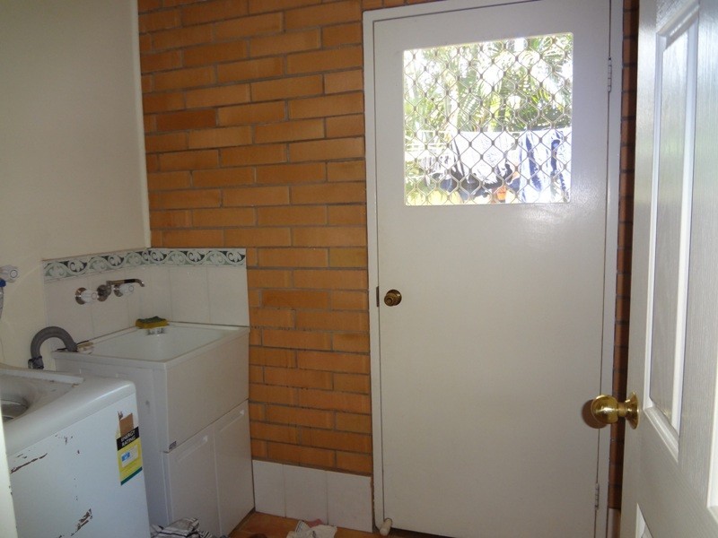 2/24 Statesman Drive, Emerald QLD 4720