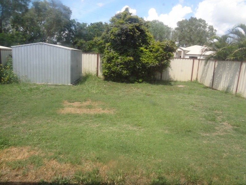 2/24 Statesman Drive, Emerald QLD 4720