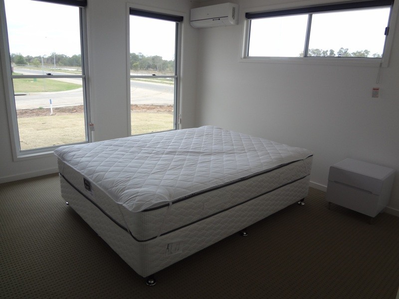 2/40 Lakeside Drive, Emerald QLD 4720