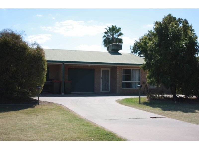 2/165 Opal Street, Emerald QLD 4720