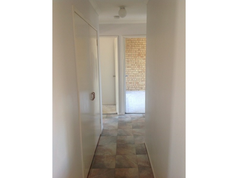2/165 Opal Street, Emerald QLD 4720
