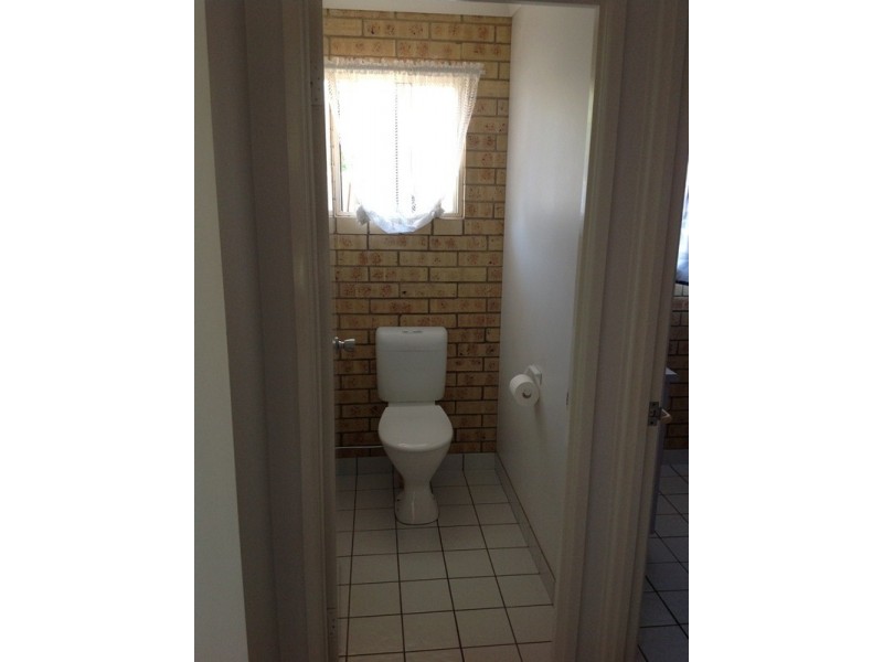 2/165 Opal Street, Emerald QLD 4720