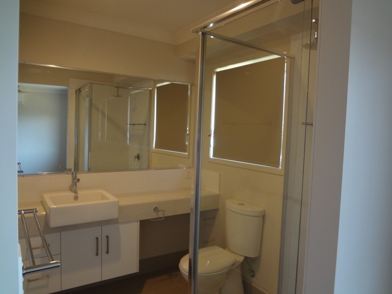 2 Singleton St, Emerald QLD 4720