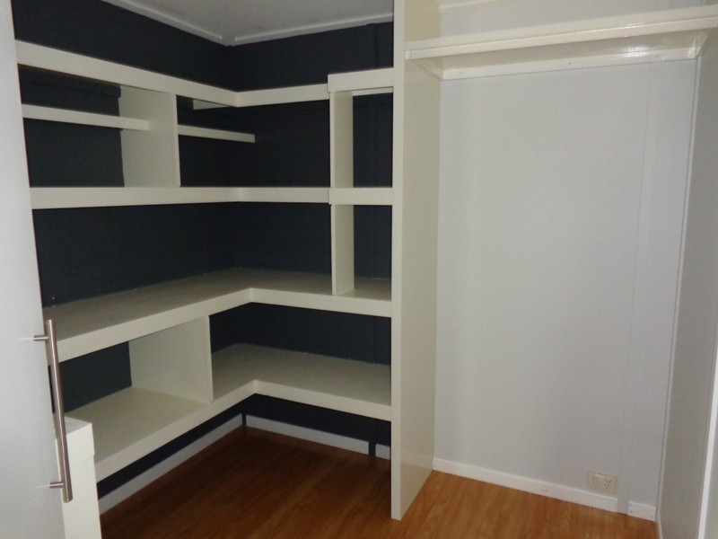 3B Robert St, Emerald QLD 4720