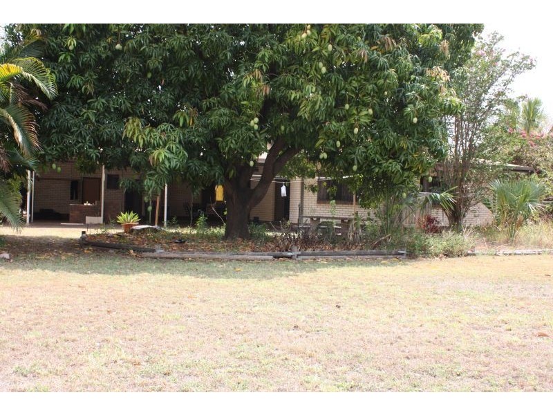 14 Theresa Street, Emerald QLD 4720