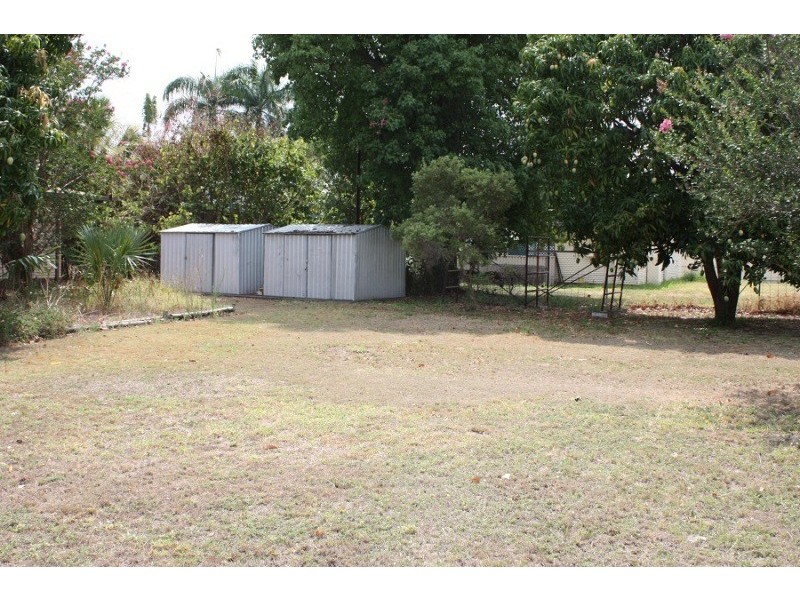 14 Theresa Street, Emerald QLD 4720