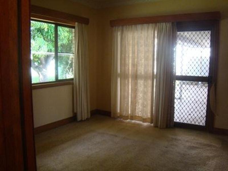 14 Theresa Street, Emerald QLD 4720