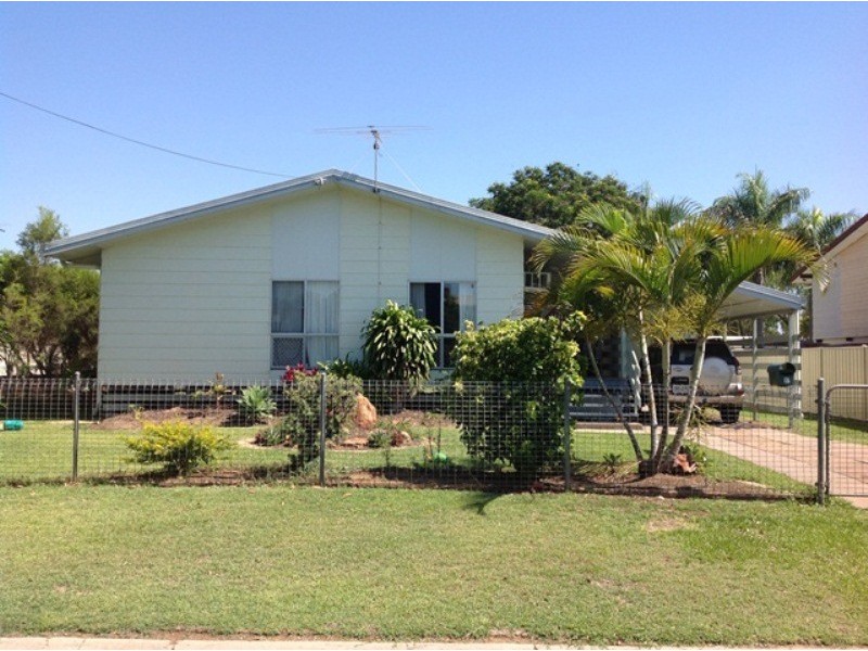 17 Pryor Place, Emerald QLD 4720