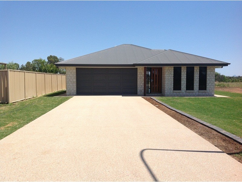 17 Newell Court, Capella QLD 4723