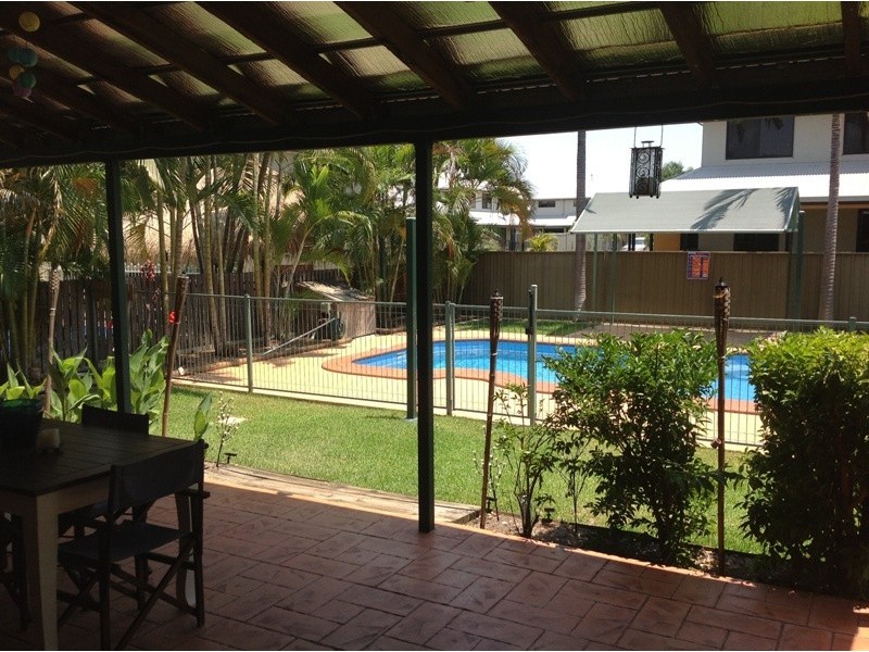 8 Ward Pl, Emerald QLD 4720