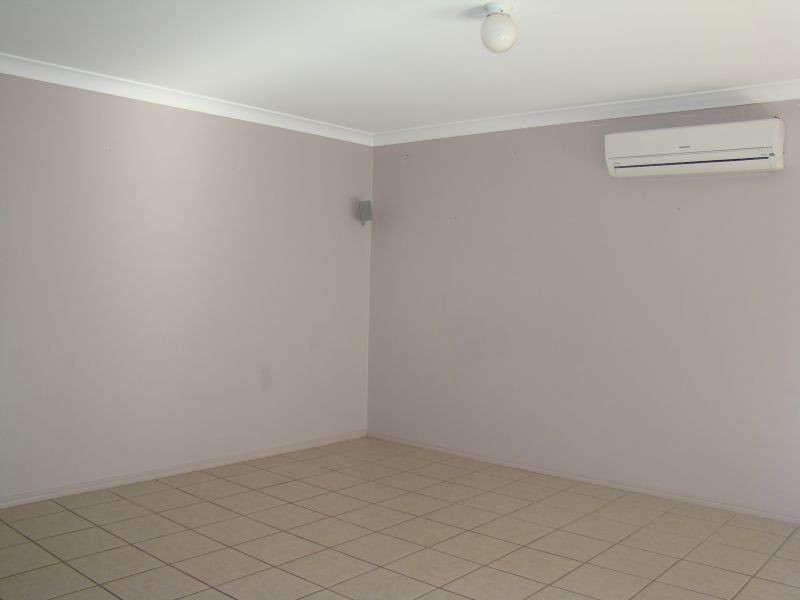 3 Crystal Court, Emerald QLD 4720