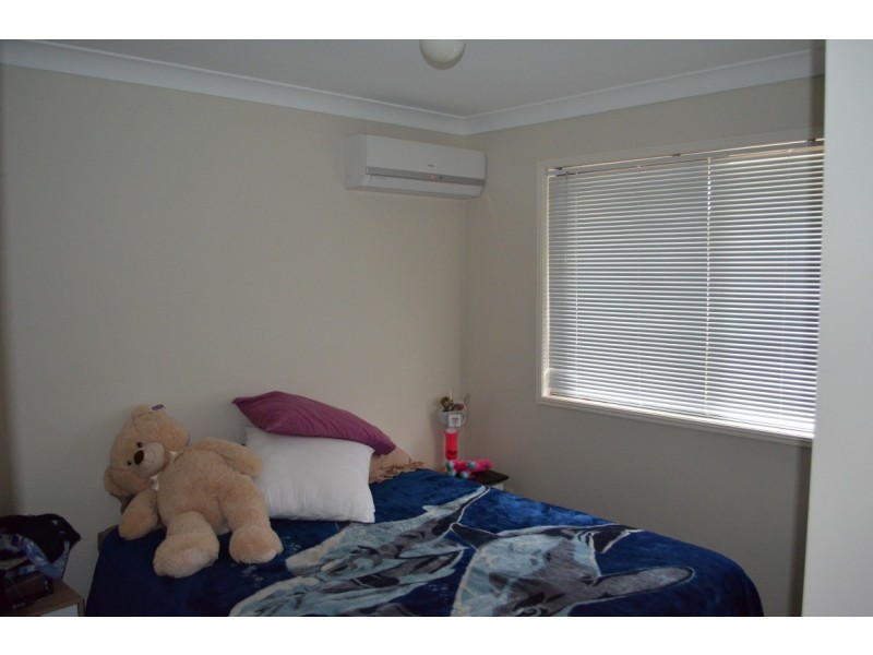 3 Crystal Court, Emerald QLD 4720