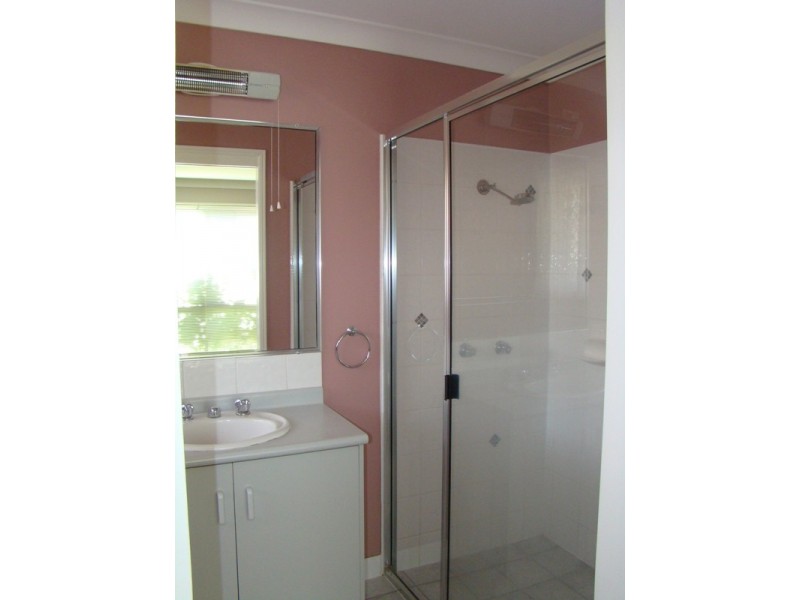 3 Crystal Court, Emerald QLD 4720