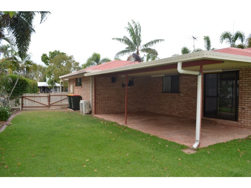 3 Crystal Court, Emerald QLD 4720