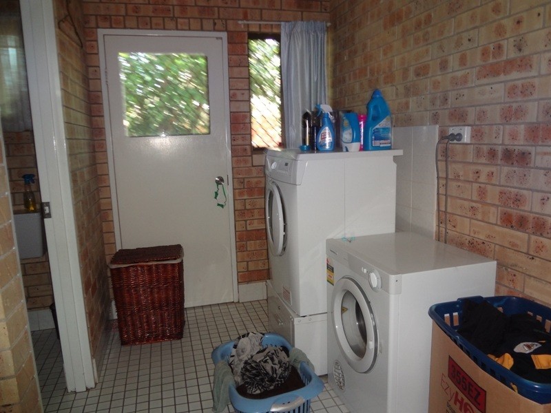 27 Martin Place, Emerald QLD 4720